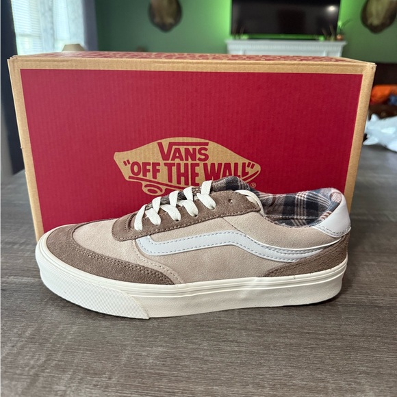 Vans Shoes - Vans Brooklyn Ls in Outdoor Plaid Warm Taupe